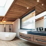 Amadeus By We Rent Chalet *