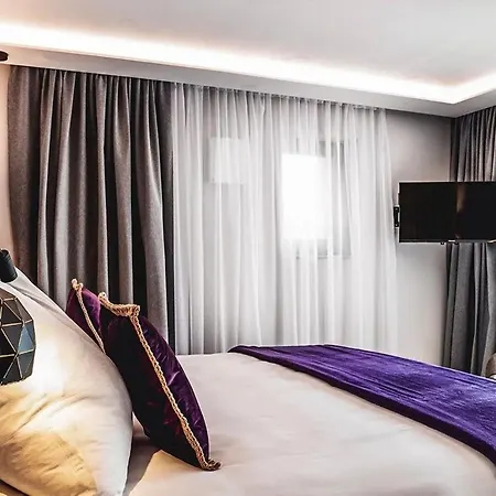 Amadeus By We Rent
