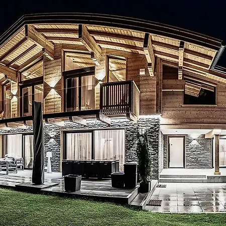 Amadeus By We Rent Chalet *